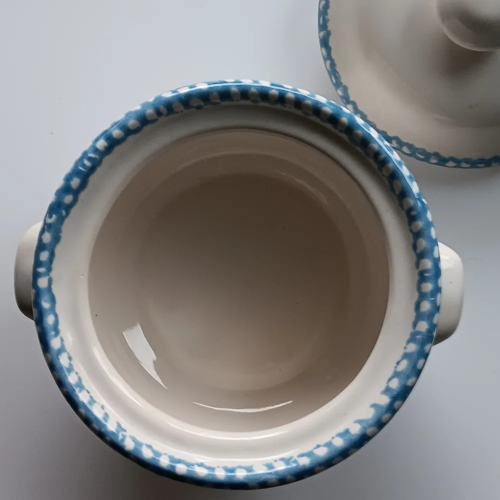 Vintage Corelle Blue Hearts Ceramic Crock with Lid Individual Blue White Sponge